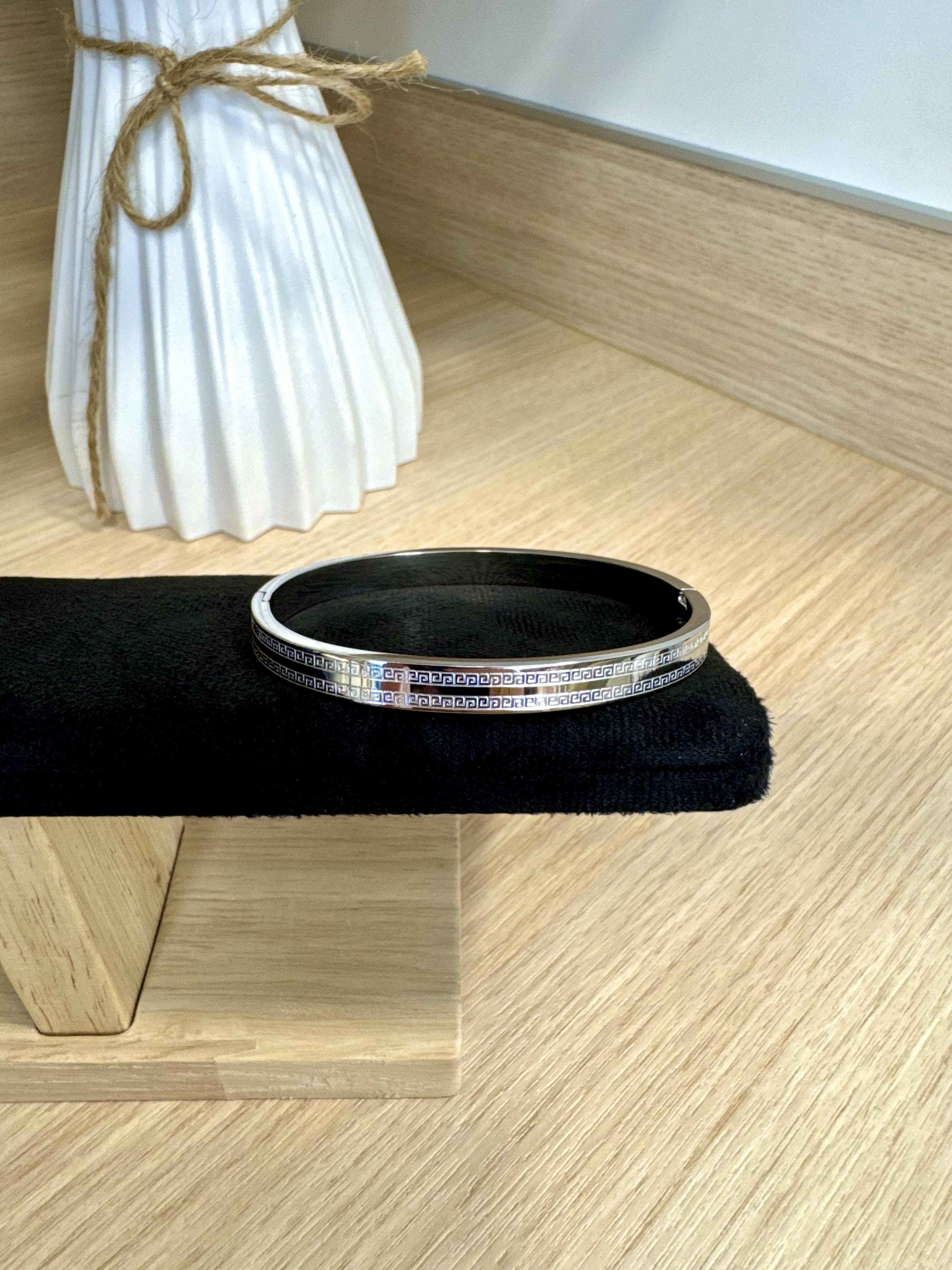 Brazalete Elegancia Sutil